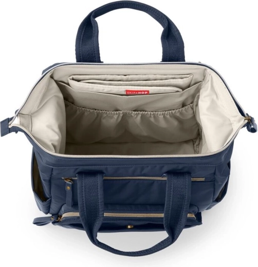 Wide frame opening for instant overview