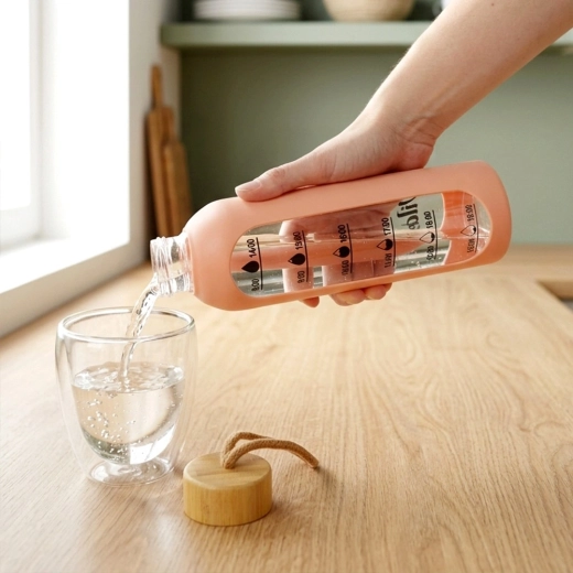 Borosilicate glass and bamboo lid