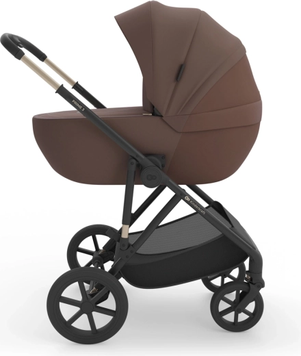 Carrycot for comfort from the very first days