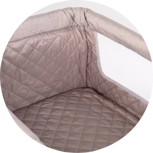 Breathable mesh sides and comfortable mattress