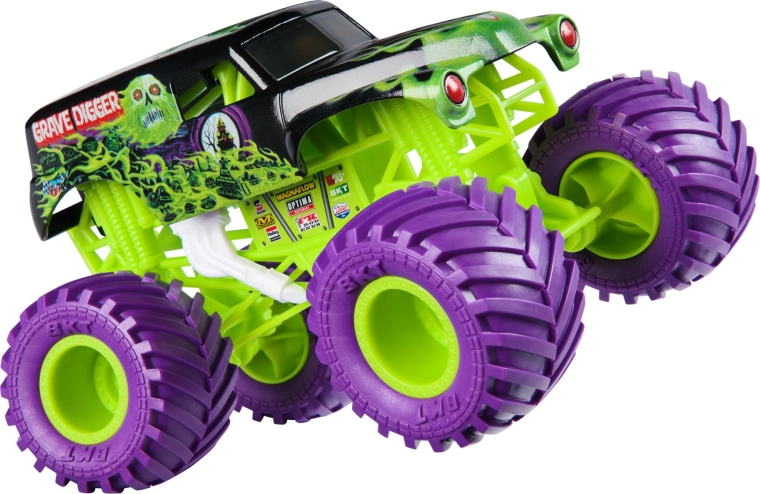 Large rubber tires for a proper ride