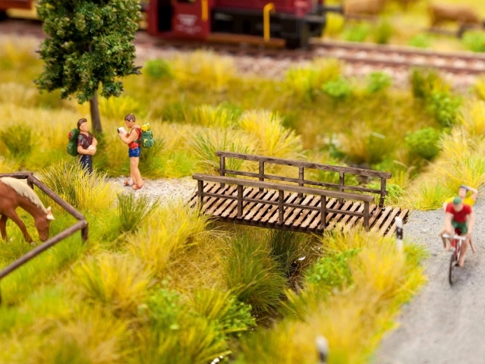 Natural look for landscapes and fine details