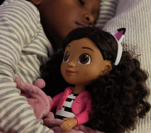 Soft cuddles and stylish look