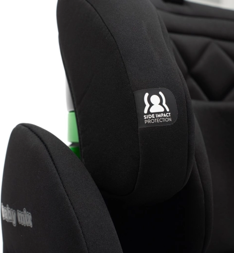 i-Size veiligheid en verhoogde bescherming bij een botsing