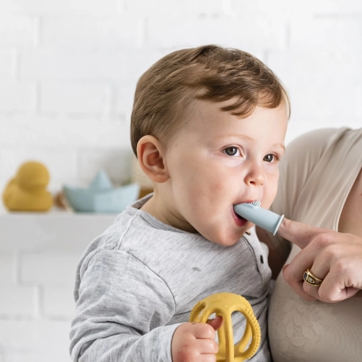 Design double face pour soulager la poussée dentaire