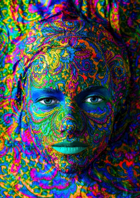Puzzel Artistiek opgemaakte vrouw 1000 stukjes