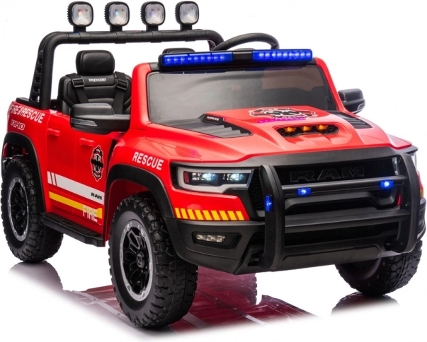 Elektrische speelgoedauto RAM brandweer tweezitter