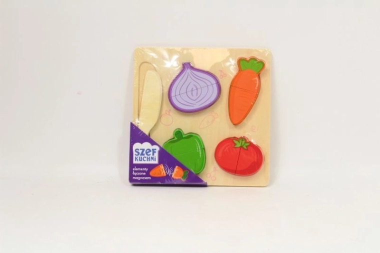 Wooden cooking puzzle – vegetables with magnets