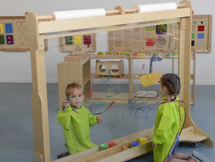 Mobile wooden frame for preschool and home