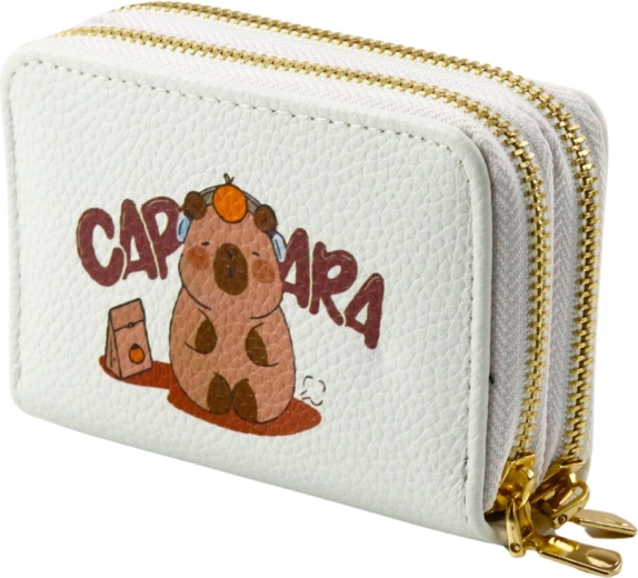 Two zip compartments for maximum organization