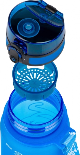 Strainer for fruit infusions and tea