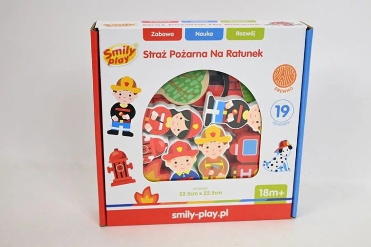 SmilyPl wooden fire station