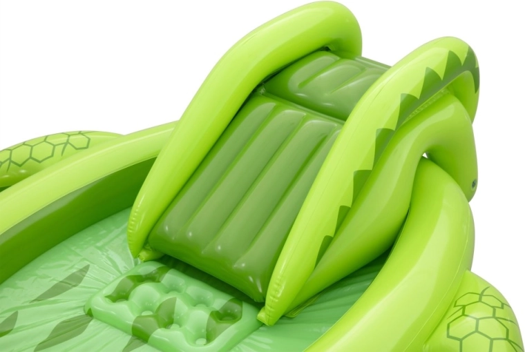 Soft slide with safe landing