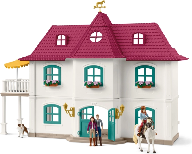 Rich accessories and posable figures