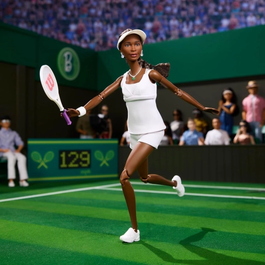 Stylish white tennis-inspired outfit