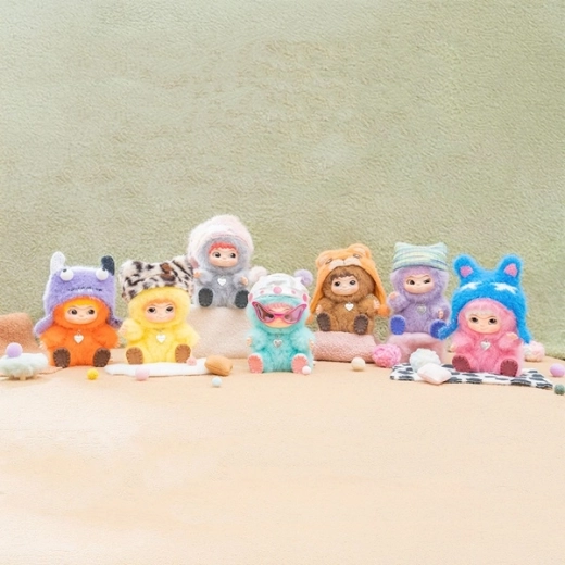 Blind box surprise and collectible card
