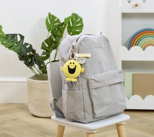A cheerful accessory for school and city life