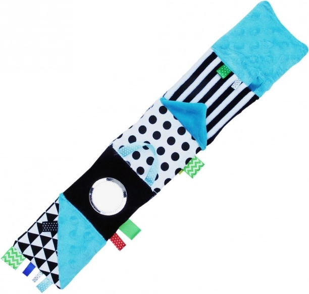 Sensory features: crinkle, mirror, and tags