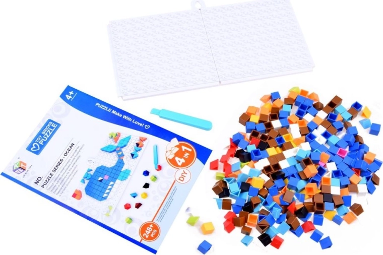 Easy assembly and secure piece hold