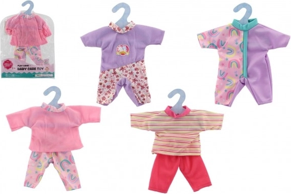 Dresses and Outfits for Dolls Mix of Types