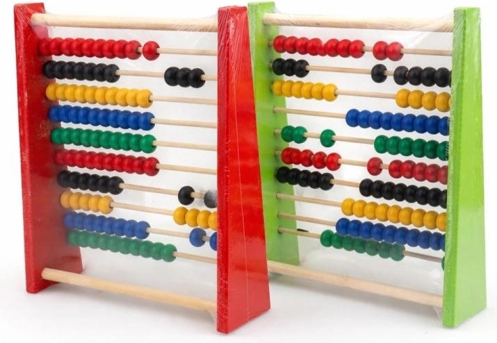 Practical size for desk and backpack