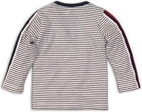 Long sleeves for all-day comfort