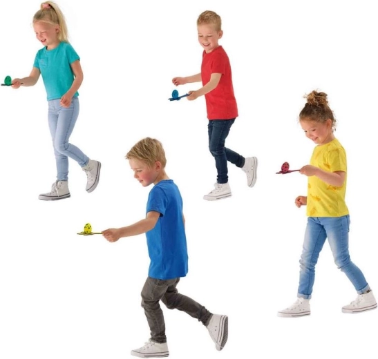 Fun outdoor race for 4 children