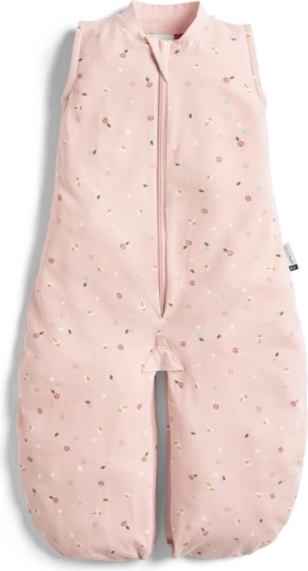 2-in-1: easy switch from bag to suit