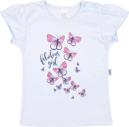 Easy dressing thanks to snap buttons