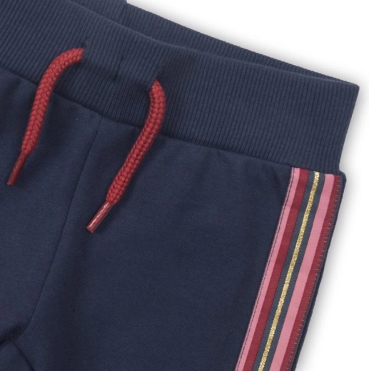 Comfortable elastic waistband with drawstring
