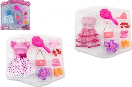 Ensemble de robes et d’accessoires pour poupées (assortiment)