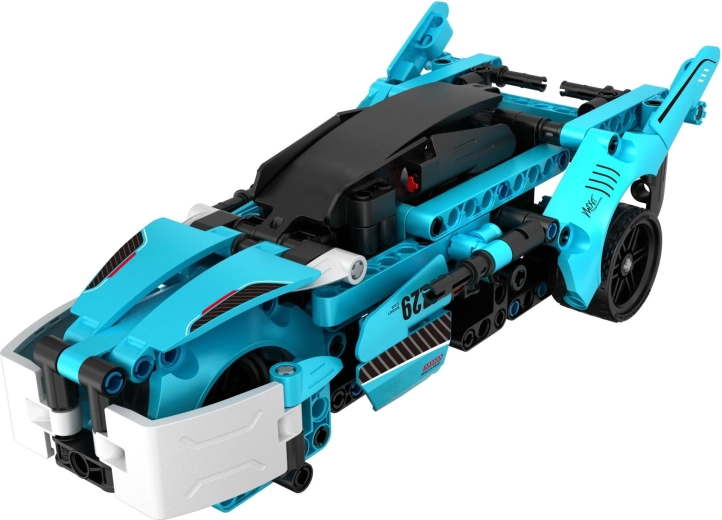 Zwei Modelle in einer Box