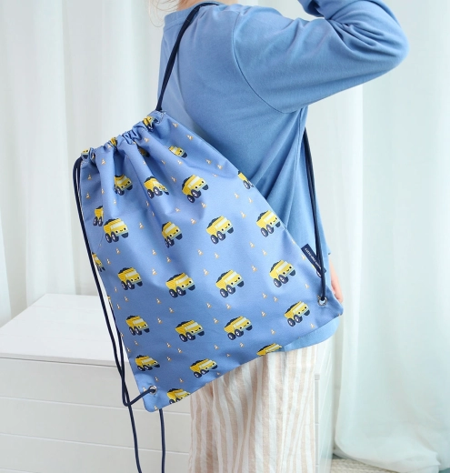 Comfortable to wear on the back