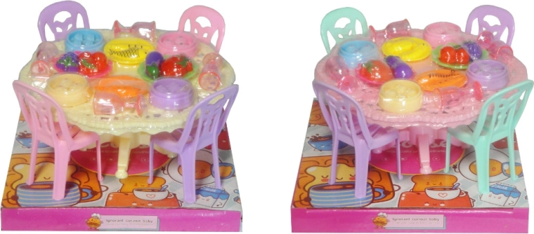 Pastelkleurige meubelset voor poppen – tafel en stoelen in pastelkleuren