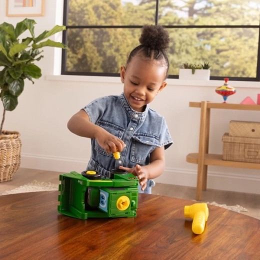 Assemblage avec tournevis pour les petits bricoleurs