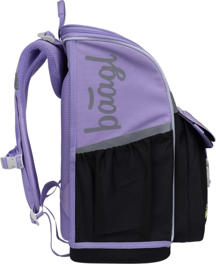 Clear organization of school supplies