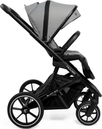 Pliage en un seul geste et conduite stable sur terrain