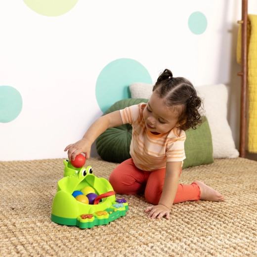 Stimuleert kruipen en motorische vaardigheden