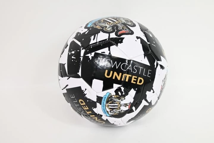 Ballon de football Newcastle United graffiti taille 5