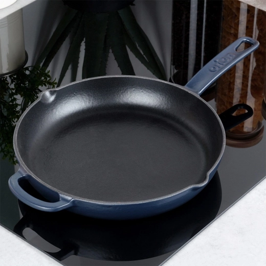 Enamelled surface for easy cleaning