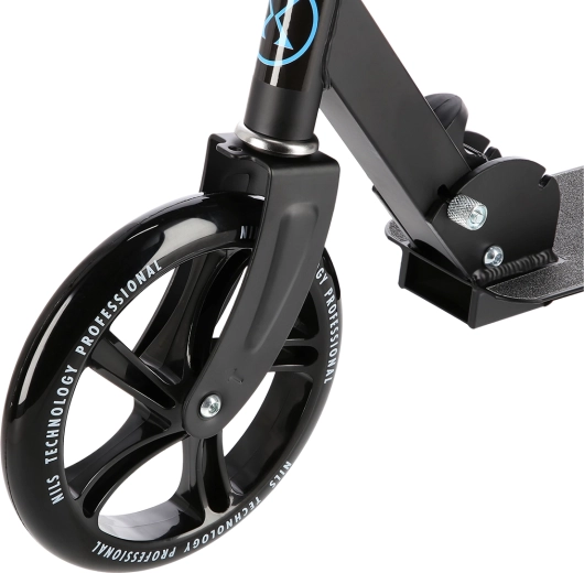 Fast and smooth ride on 200 mm wheels