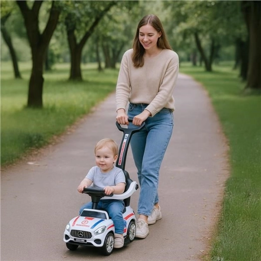Détails réalistes et panneau sonore