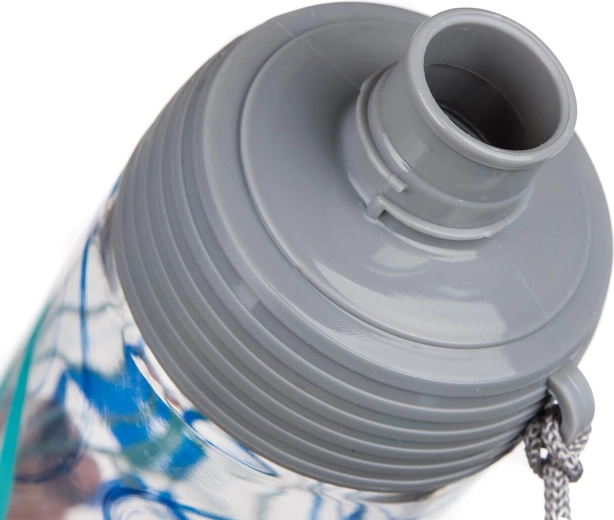 Leak-proof cap and convenient drinking on the go