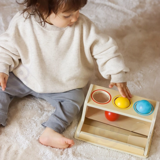 Hand–eye coordination training with a wooden box