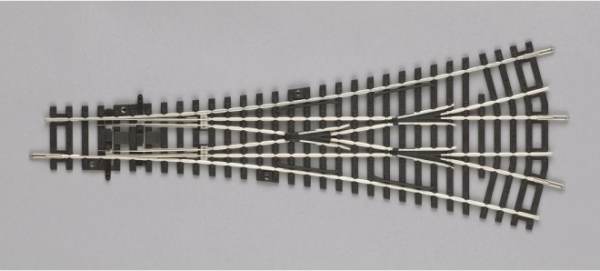 Aiguillage Piko à trois voies symétrique