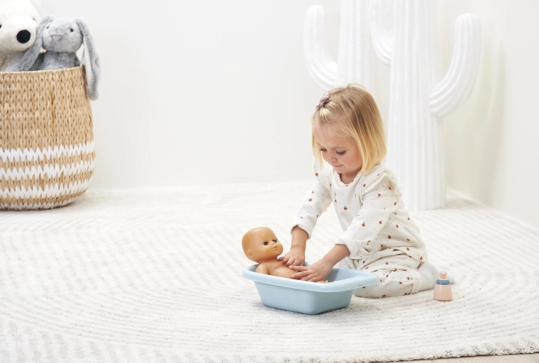 Compact tub for bathing rituals