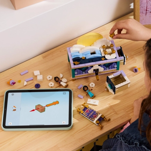 Building with the LEGO Builder app
