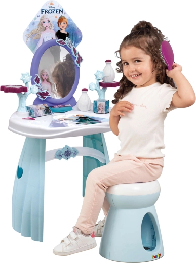 Veilige ovale spiegel en comfortabel krukje