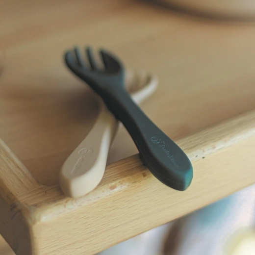 Prise en main ergonomique pour petites mains