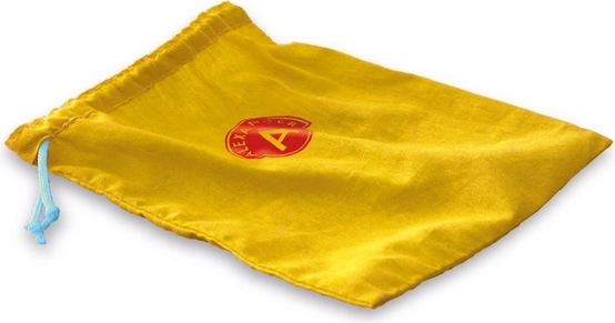 Complete set including a handy pouch